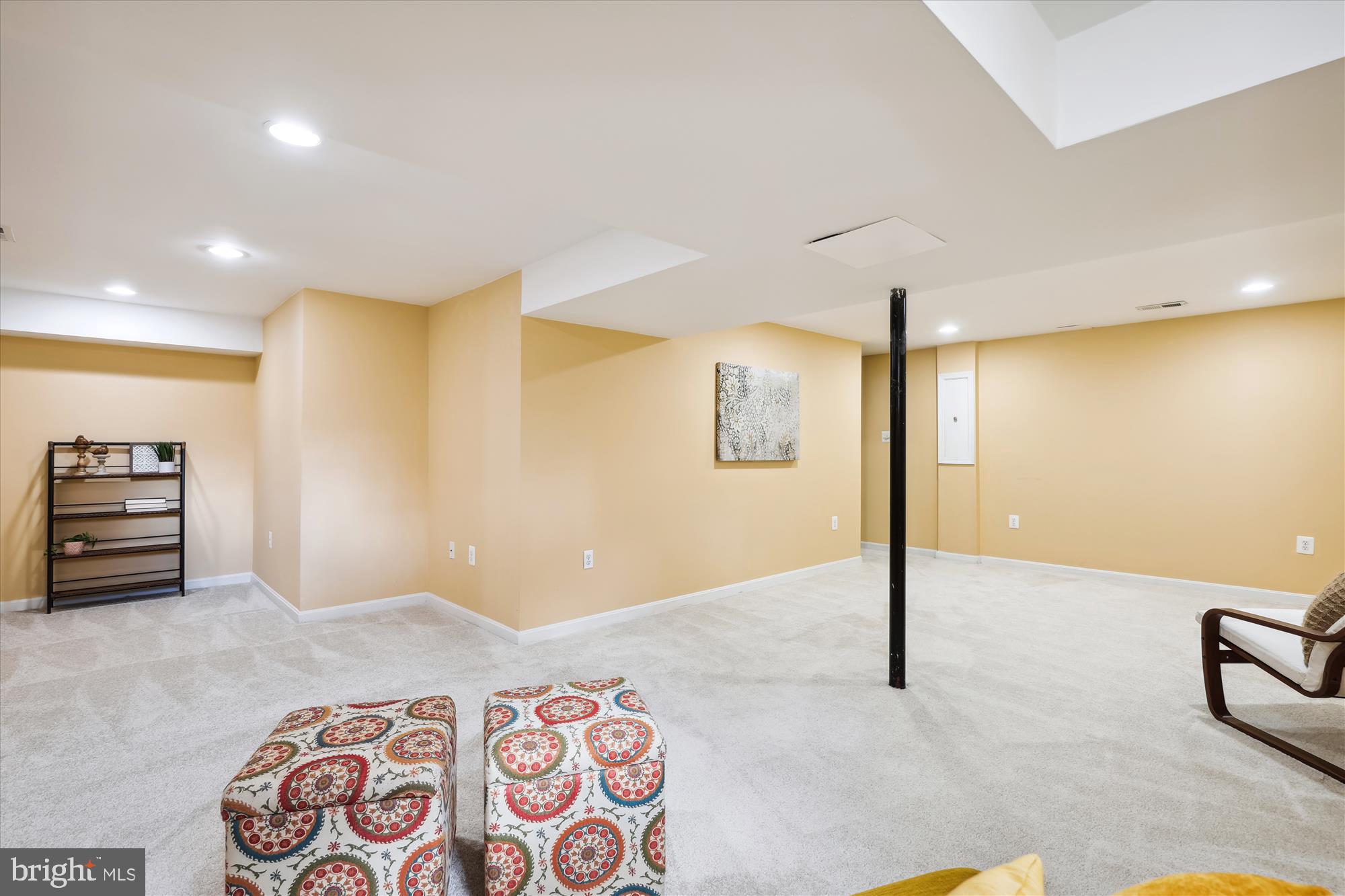 4598 Rincon Place Dumfries, VA 22025 - Photo 30 of 41 Spacious rec room