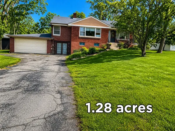 $500,000 | 22W130 Irving Park Road, Medinah, IL 60157