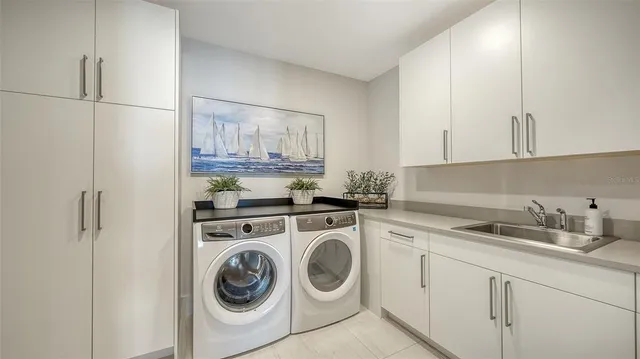 $4,600,000 | 540 North Tamiami Trail, Unit 1702, Sarasota, FL 34236