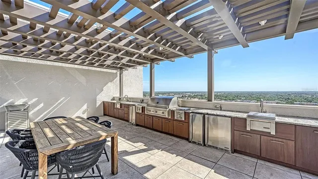 $4,600,000 | 540 North Tamiami Trail, Unit 1702, Sarasota, FL 34236