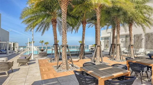 $4,600,000 | 540 North Tamiami Trail, Unit 1702, Sarasota, FL 34236