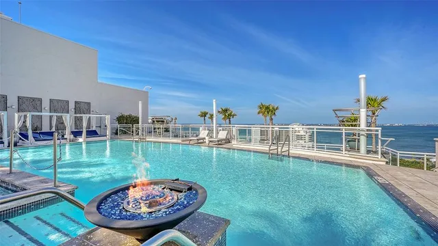 $4,600,000 | 540 North Tamiami Trail, Unit 1702, Sarasota, FL 34236