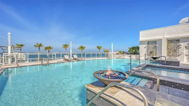 $4,600,000 | 540 North Tamiami Trail, Unit 1702, Sarasota, FL 34236