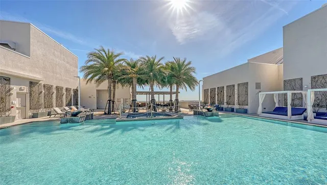 $4,600,000 | 540 North Tamiami Trail, Unit 1702, Sarasota, FL 34236