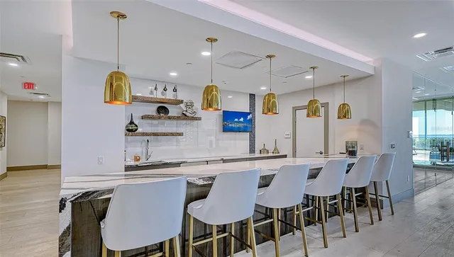 $4,600,000 | 540 North Tamiami Trail, Unit 1702, Sarasota, FL 34236