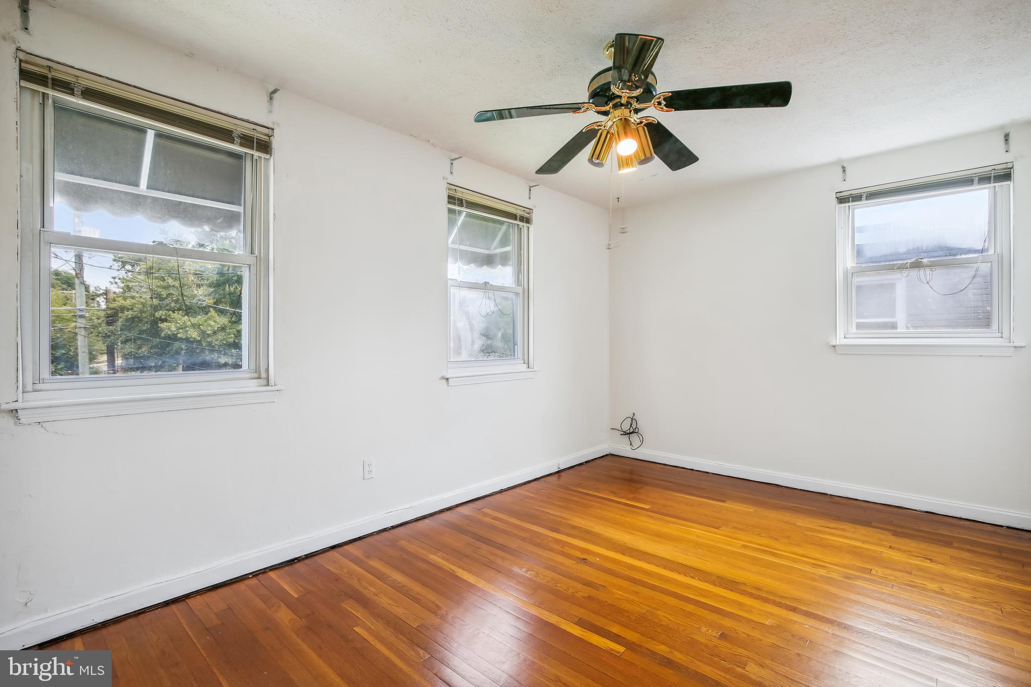 465 Riggs Road Northeast Washington, DC 20011 - Photo 12 of 31 Bedroom #1