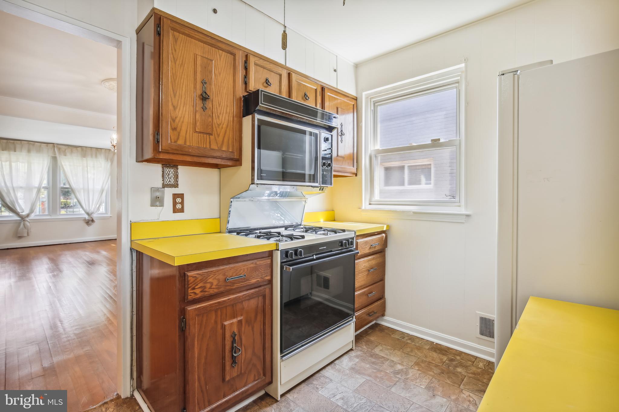 465 Riggs Road Northeast Washington, DC 20011 - Photo 9 of 31 Kitchen view 2