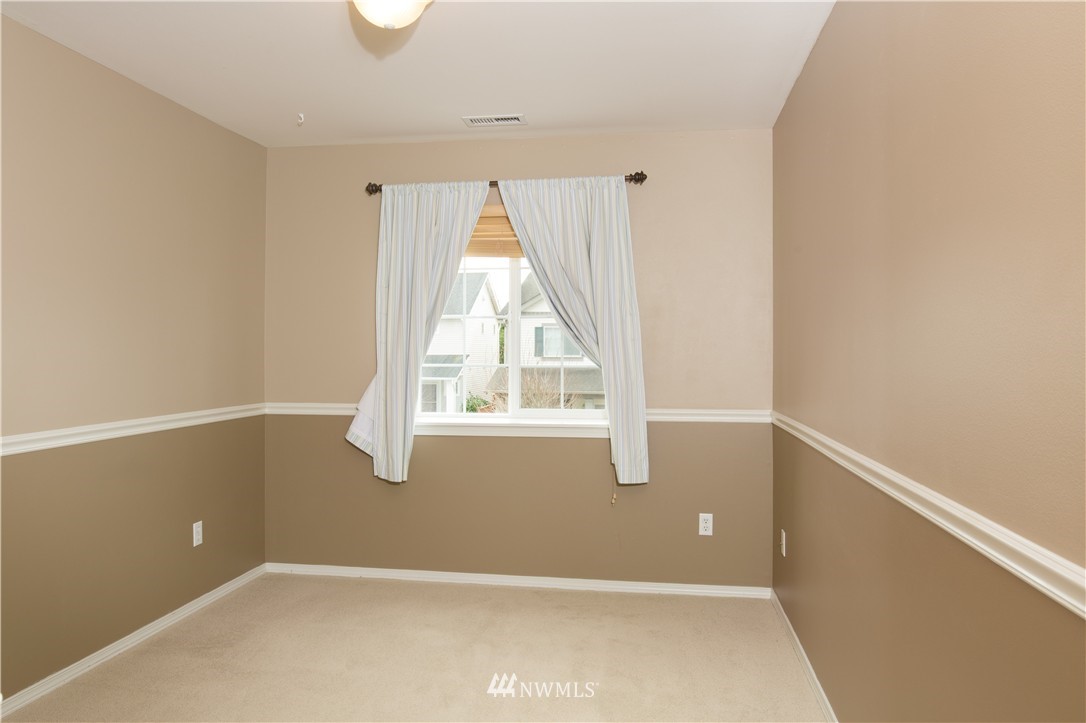 2708 Northeast 2nd Street Renton, WA 98056 - Photo 15 of 23