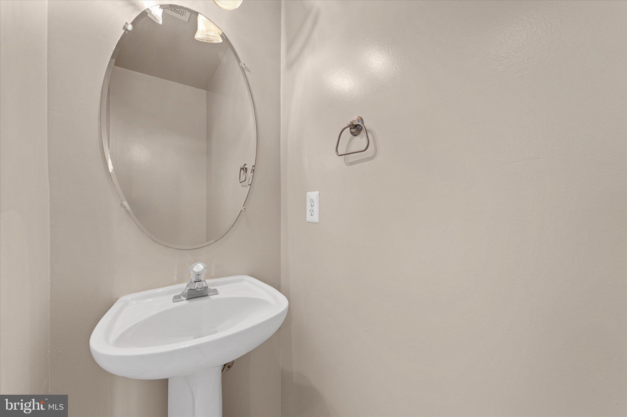 4107 Yellow Stone Loop Dumfries, VA 22025 - Photo 11 of 39