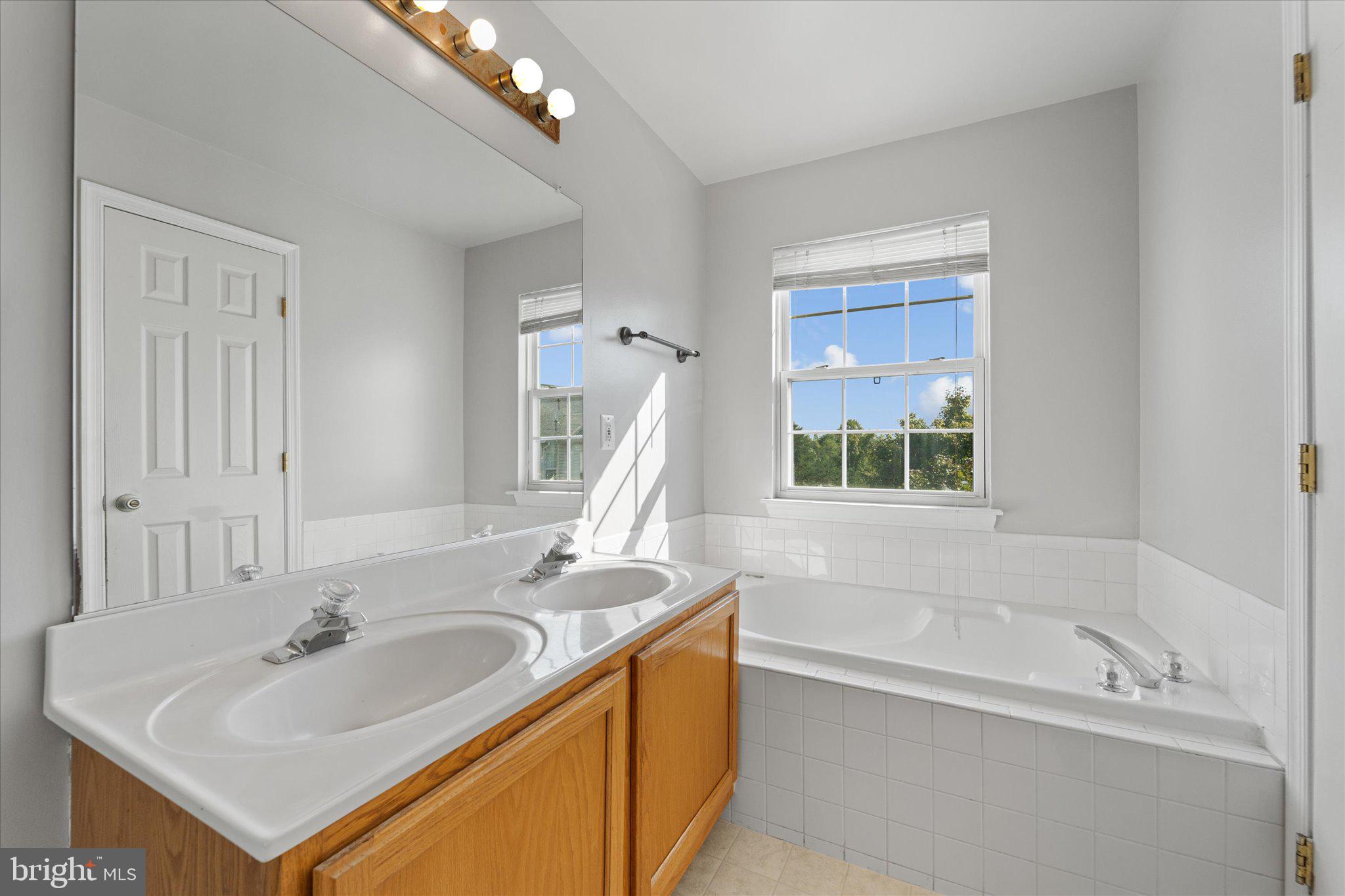 4107 Yellow Stone Loop Dumfries, VA 22025 - Photo 17 of 39