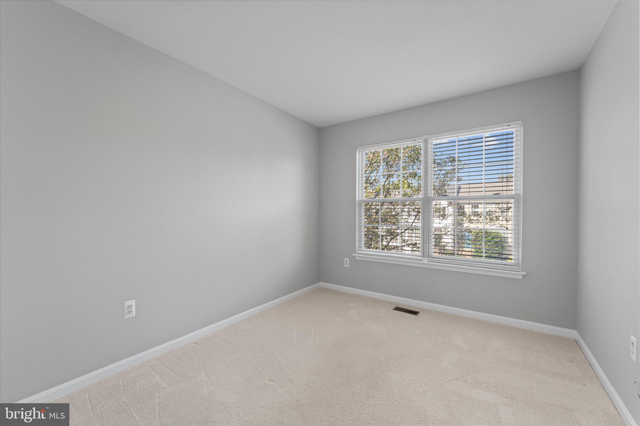 4107 Yellow Stone Loop Dumfries, VA 22025 - Photo 20 of 39