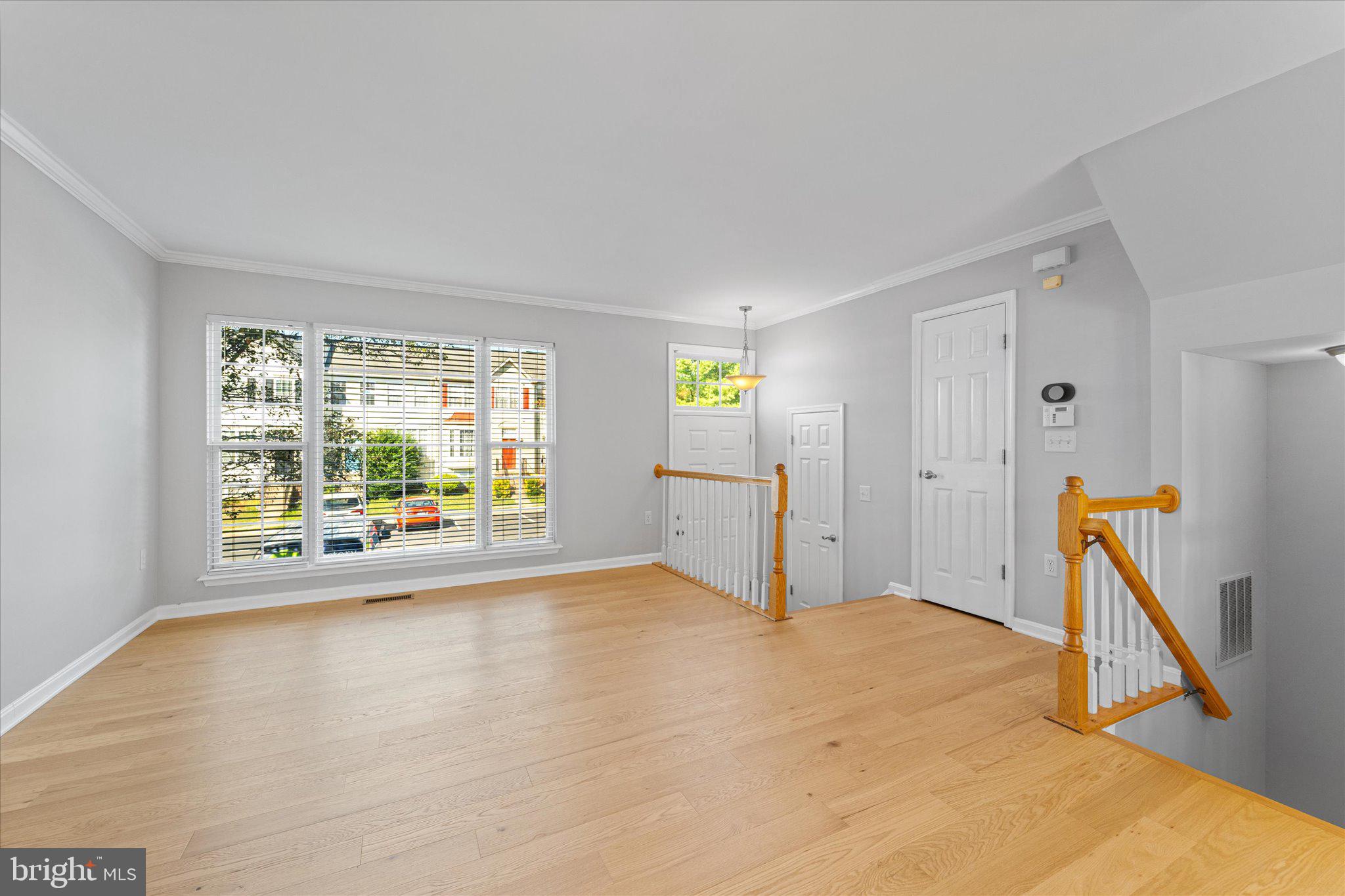 4107 Yellow Stone Loop Dumfries, VA 22025 - Photo 2 of 39