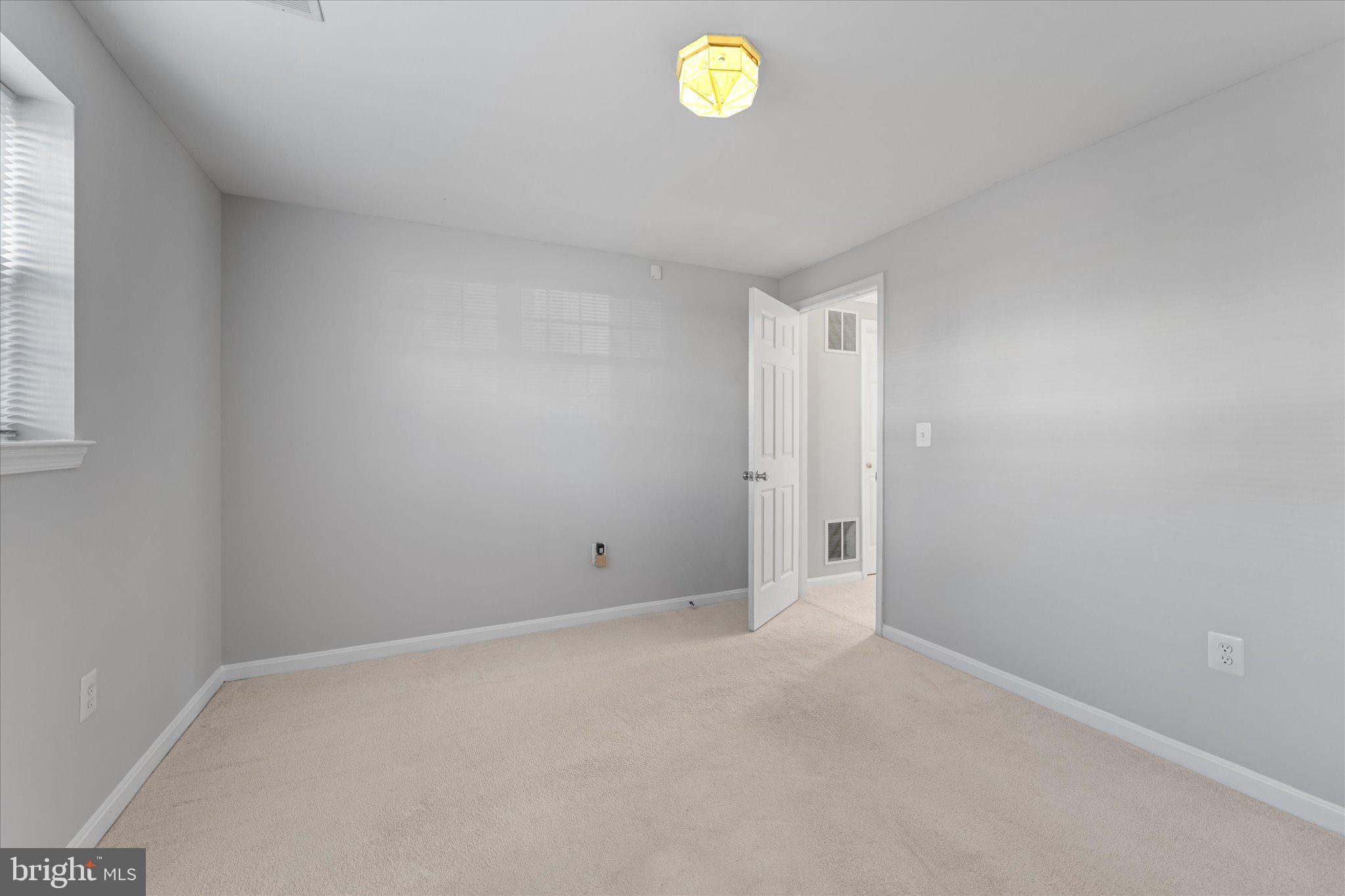 4107 Yellow Stone Loop Dumfries, VA 22025 - Photo 29 of 39