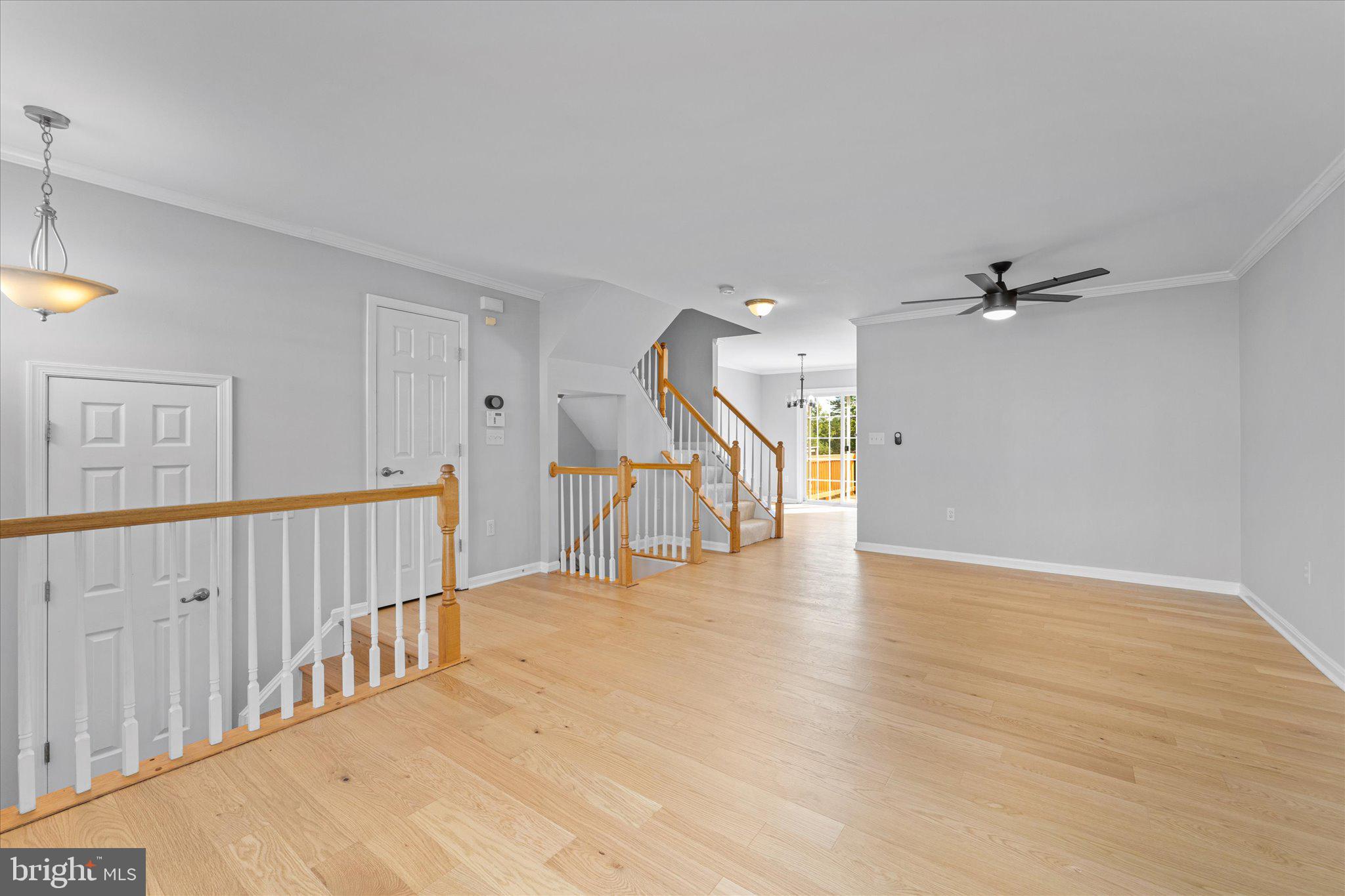 4107 Yellow Stone Loop Dumfries, VA 22025 - Photo 3 of 39