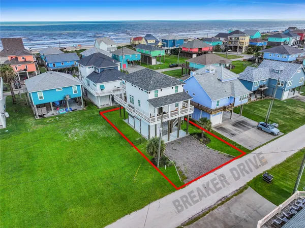 $685,000 | 2630 Breaker Drive, Crystal Beach, TX 77650