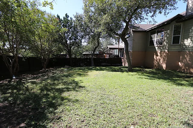 $499,900 | 8614 Mantano Ridge, Helotes, TX 78023