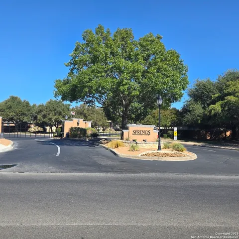 $499,900 | 8614 Mantano Ridge, Helotes, TX 78023