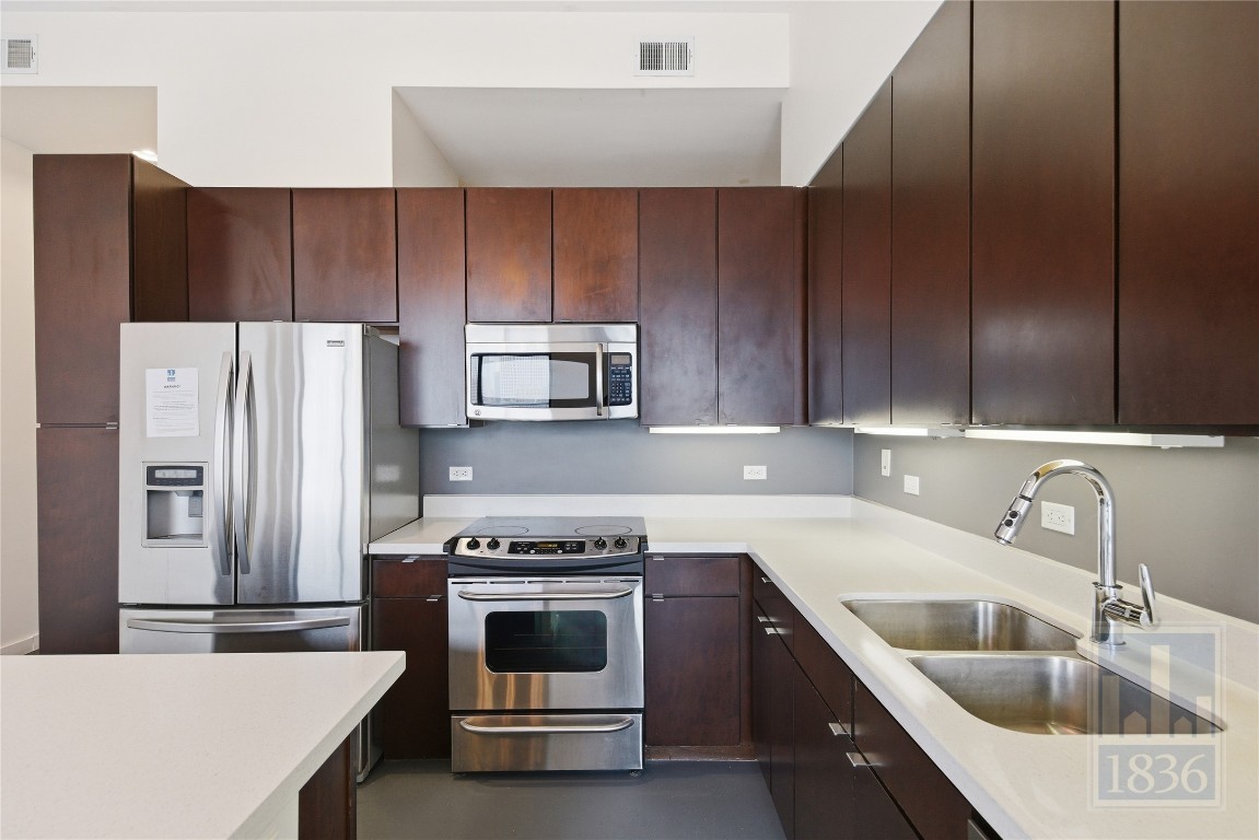 507 Sabine Street, Unit 703 Austin, TX 78701 - Photo 5 of 26