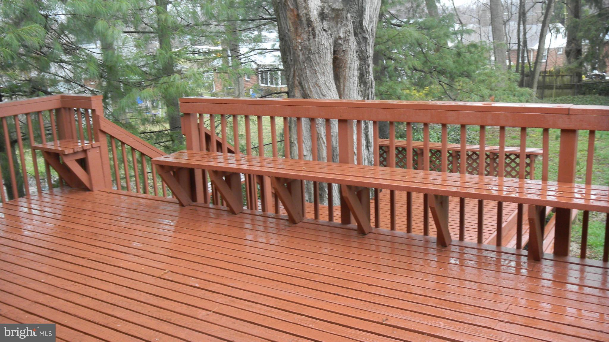 3706 Everton Street Silver Spring, MD 20906 - Photo 19 of 25 2-Level Deck with Benches