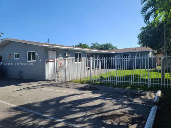 $1,650 | 1864 Northwest 28th Street, Unit 3, Miami, FL 33142