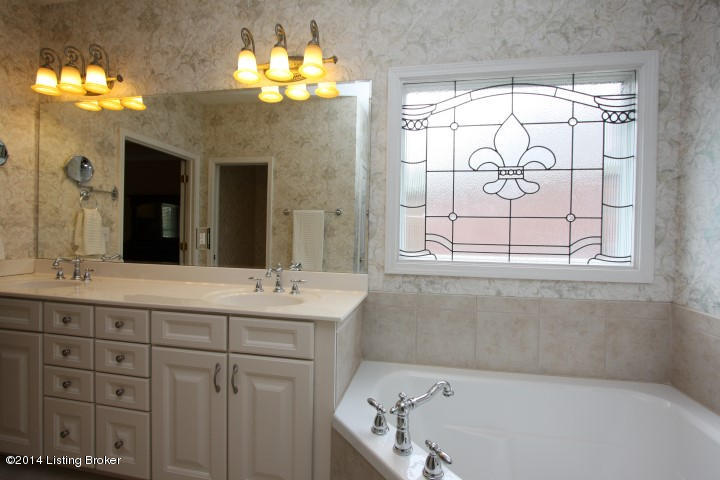 2706 Razor View Court Louisville, KY 40299 - Photo 22 of 42 masterbath10 (Small)