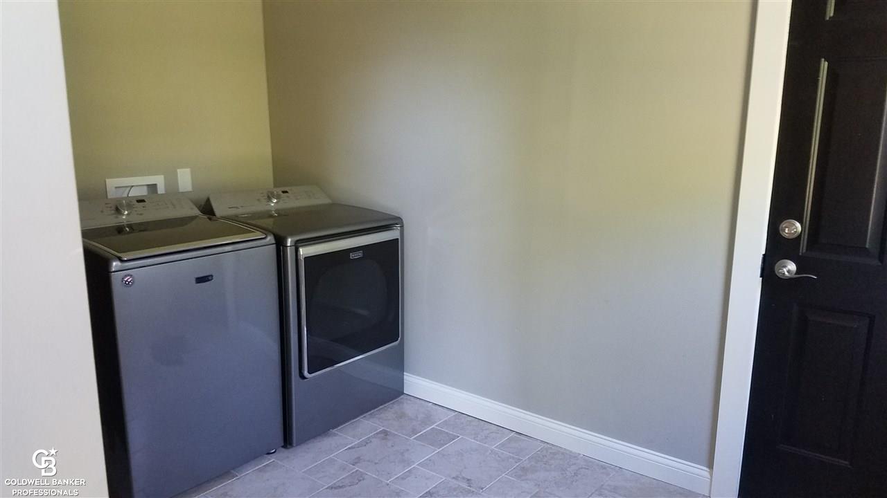 8068 Comstock Road Avoca, MI 48006 - Photo 6 of 30
