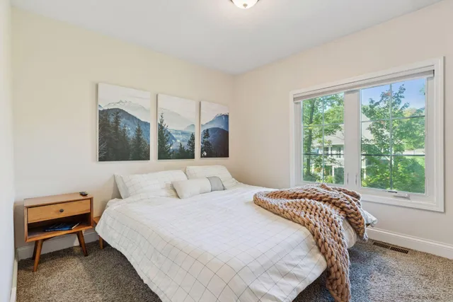 $859,000 | 2595 Lydiard Circle, Excelsior, MN 55331