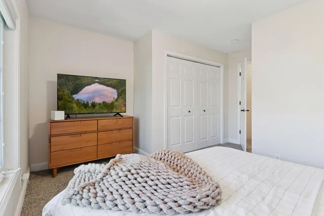 $859,000 | 2595 Lydiard Circle, Excelsior, MN 55331