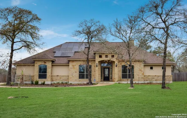 $595,000 | 121 East Ashton, Floresville, TX 78114