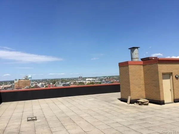 $4,950 | 125 East Broadway, Unit 507, Long Beach, NY 11561