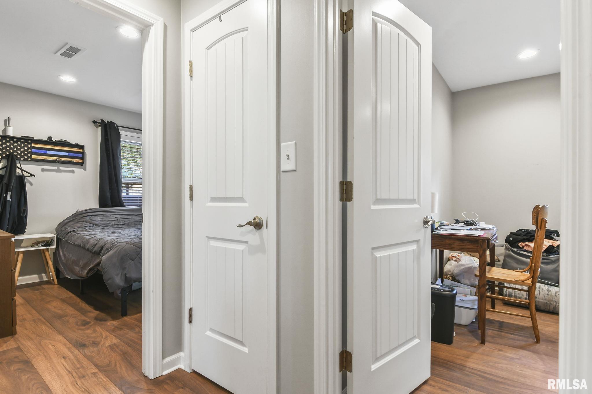 308 East Apple Orchard Road Springfield, IL 62703 - Photo 17 of 24