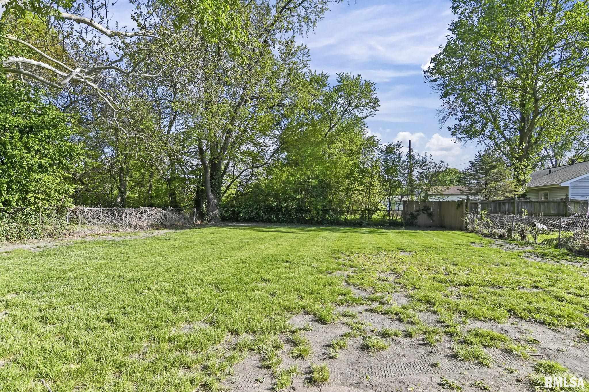 308 East Apple Orchard Road Springfield, IL 62703 - Photo 22 of 24