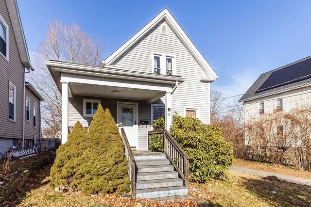 $399,900 | 33 Menlo Street, Brockton, MA 02301
