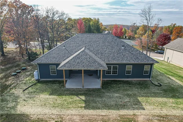 $464,900 | 40 Lady Bug Lane, Camdenton, MO 65020