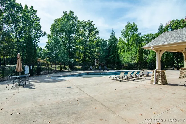 $464,900 | 40 Lady Bug Lane, Camdenton, MO 65020