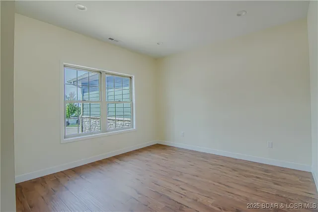 $464,900 | 40 Lady Bug Lane, Camdenton, MO 65020