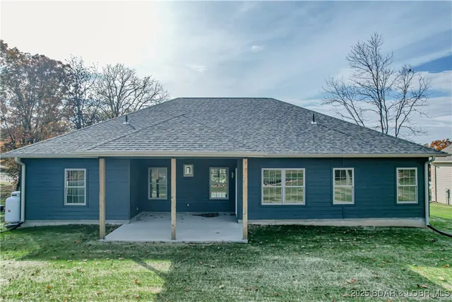 $464,900 | 40 Lady Bug Lane, Camdenton, MO 65020