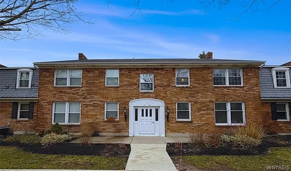 $192,900 | 1340 Maple Road, Unit 8, Amherst, NY 14221