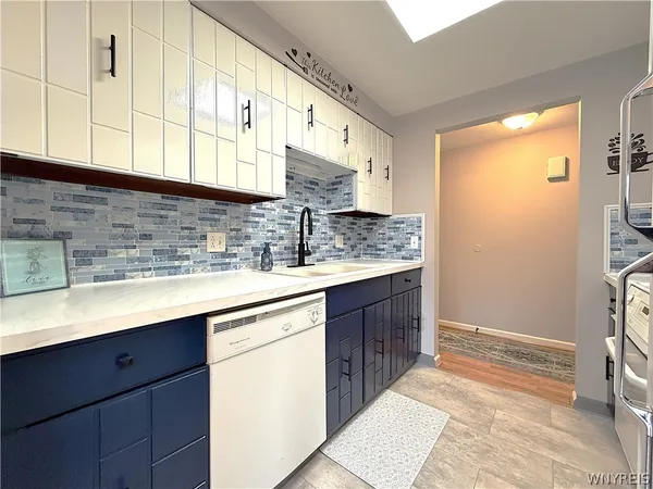 $189,900 | 1340 Maple Road, Unit 8, Amherst, NY 14221