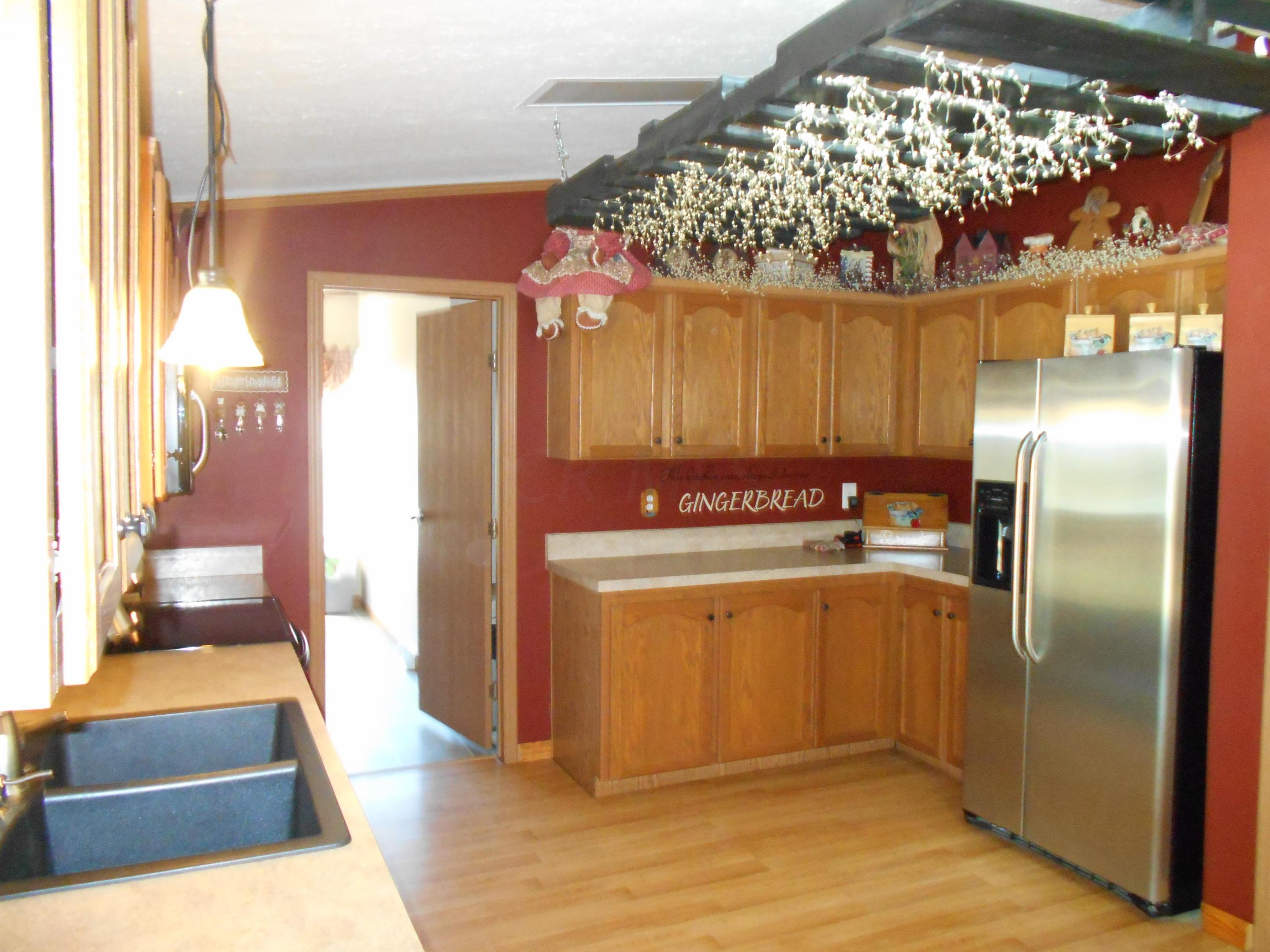 21146 Chapman Road Guysville, OH 45735 - Photo 4 of 35 Gallery Image 4