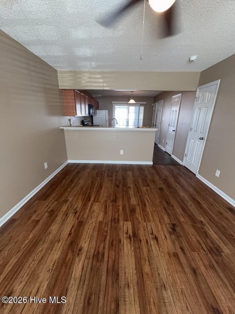2005 Banister Loop Jacksonville, NC 28546 - Photo 2 of 15 Living Room