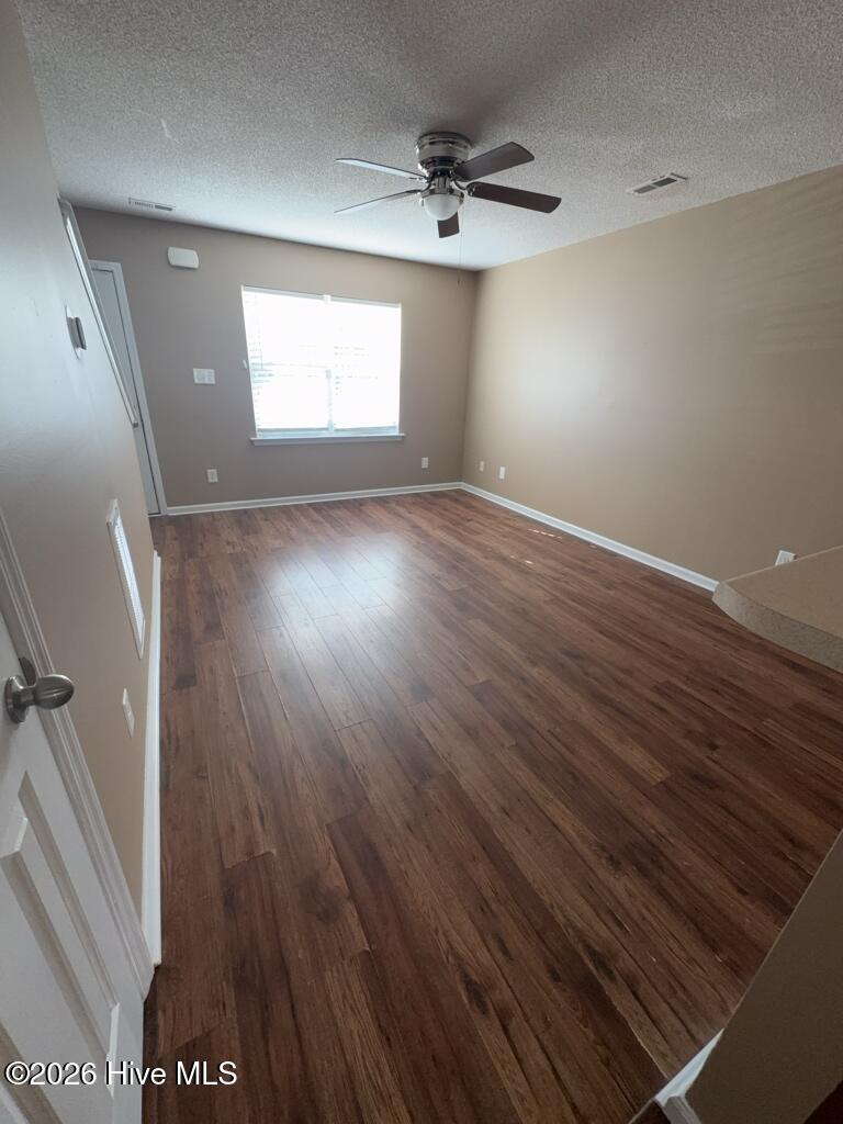 2005 Banister Loop Jacksonville, NC 28546 - Photo 3 of 15 Living Room