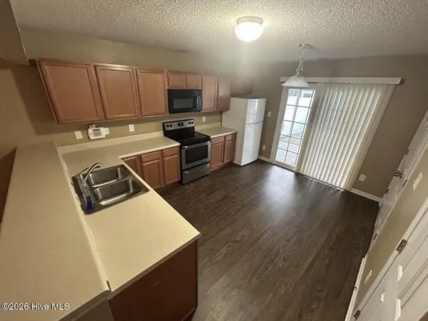 $1,200 | 2005 Banister Loop, Jacksonville, NC 28546
