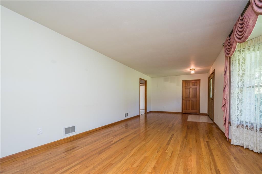 1607 Millers Run Road McDonald, PA 15057 - Photo 7 of 41
