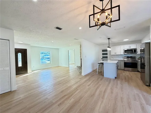 $2,500 | 3206 Las Brisas Drive, Unit A, Riverview, FL 33578