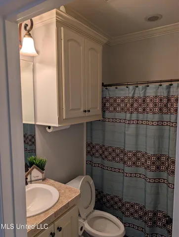 $285,000 | 110 Bridge Park Drive, Canton, MS 39046