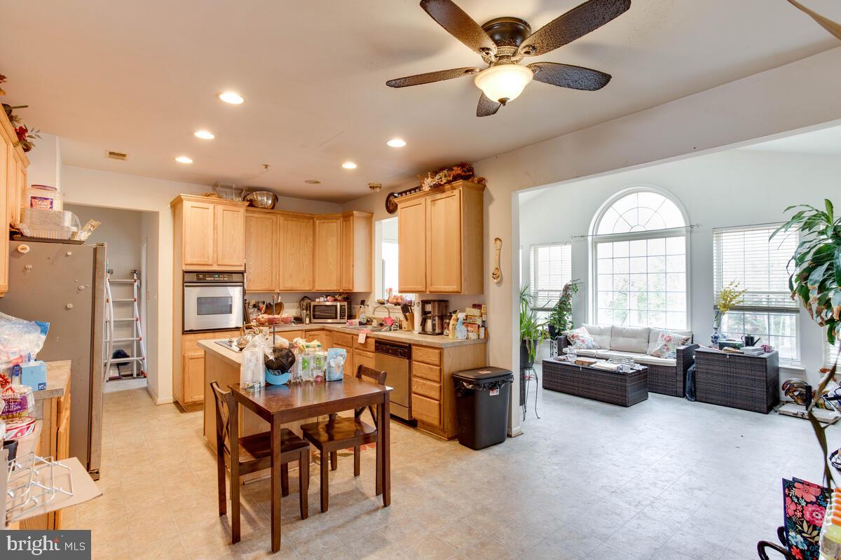 8014 Owens Way Brandywine, MD 20613 - Photo 7 of 27