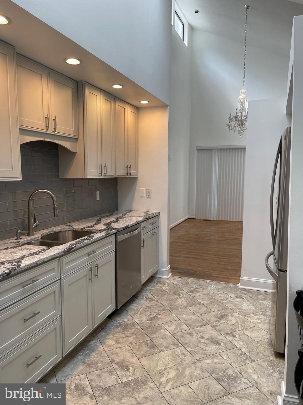 6251 Softshade Way Columbia, MD 21045 - Photo 7 of 54