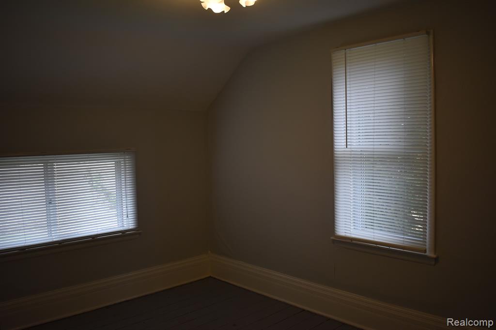 7690 West Sargent Road Fowlerville, MI 48836 - Photo 8 of 15