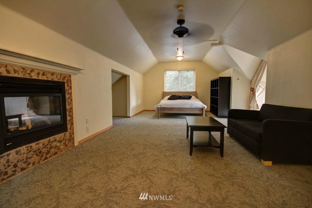 4128 Agate Road Bellingham, WA 98226 - Photo 22 of 25 Gallery Image 22